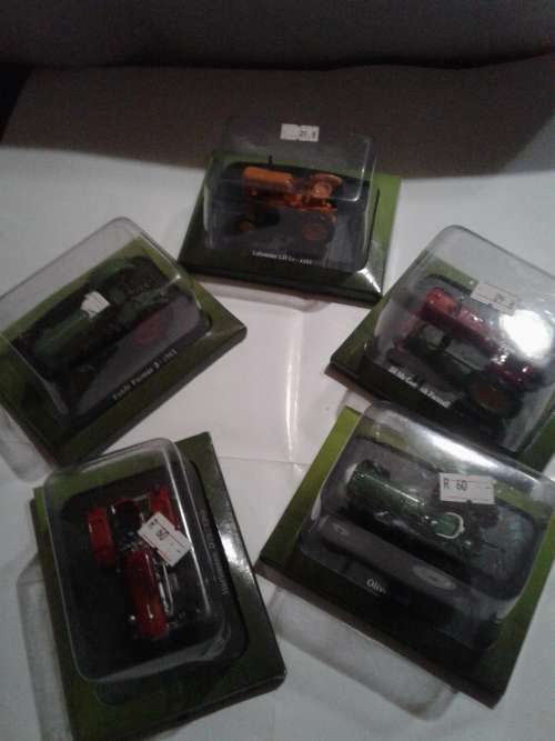 5 X METAL MODEL TRACTORS (TO CHOSE OR TAKE ALL )-SEE DESCRIPTION