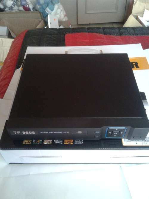 8 CHANNELS 3G P2P HD DVD INCL.REMOTE,POWER SUPPLY AND MOUSE