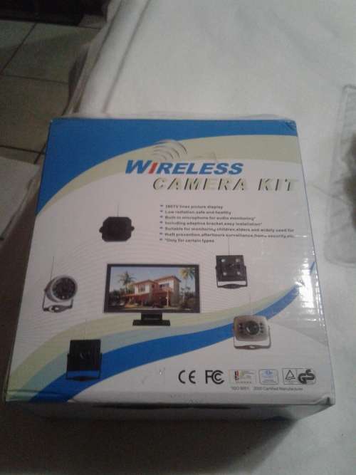 WIRELESS CAMERA KIT (FOR MONITORING CHILDREN,ELDERS AND THEFT PREVENTION ETC,,,)SEE DESCRIPTION