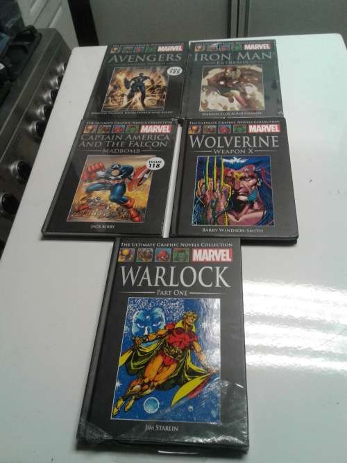 5 X THE ULTIMATE GRAPHIC MARVEL HARDCOVER COMICS  (TO CHOSE OR TAKE ALL )