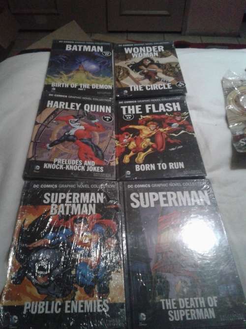 6 X D.C. HARDCOVER COMICS  (TO CHOSE OR TAKE ALL )