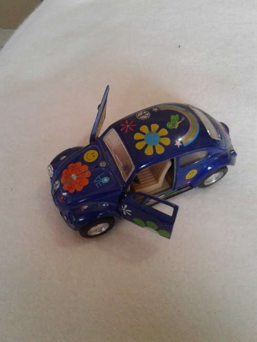 VOLKSWAGEN BEETLE (1967)SCALE 1/32