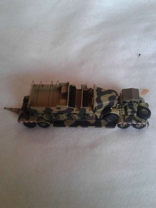 MILITARY TANK HORSE AND TRAILER MODEL(ONE PRICE FOR BOTH)