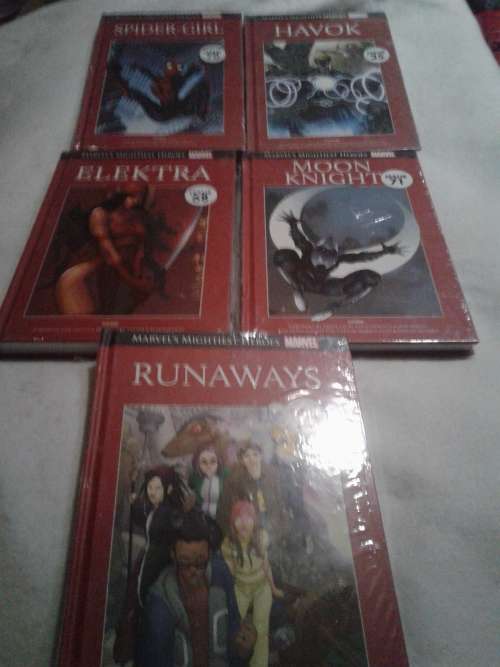 5 X MARVELS MIGHTIEST HEROES HARDCOVER COMICS  (TO CHOSE OR TAKE ALL )