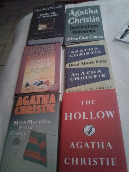 6 X A GATHA CHRISTIE HARDCOVER NOVELS, ONE BID