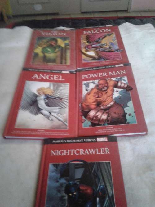 5X MARVELS MIGHTIEST HEROES HARDCOVER COMICS  (TO CHOSE OR TAKE ALL )