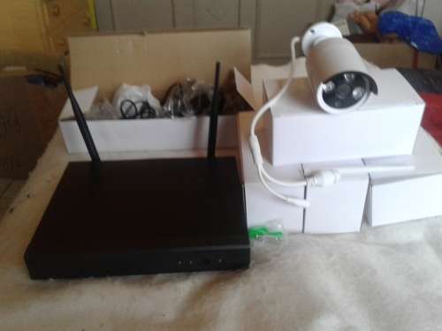 5G ,8CH WIFI KIT,INCLUDING EIGHT 720P WIFI IP CAMERAS,POWER SUPPLIES AND MOUSE (WIRELESS)