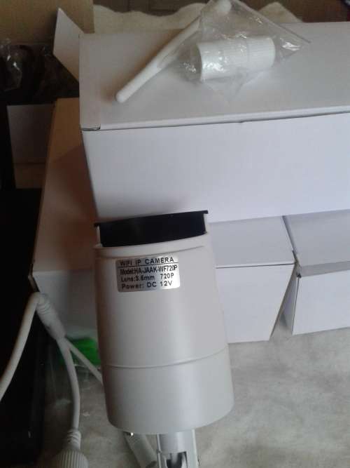 5G ,8CH WIFI KIT,INCLUDING EIGHT 720P WIFI IP CAMERAS,POWER SUPPLIES AND MOUSE (WIRELESS)