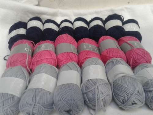 20 X 25G 3 SHADES KNITTING OR CROCHET WOOL, ONE BID
