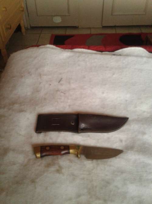KMV ,STAINLESS,JAPAN HUNTING KNIFE WITH GENUINE LEATHER CASE