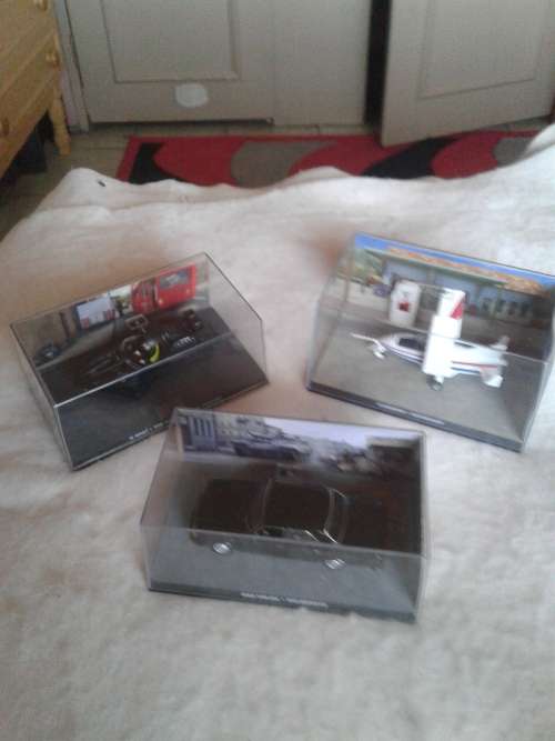 3 X HIGHLY DETAILED JAMES BOND METAL TRANSPORTS (AS DRIVEN IN HIS MOVIES )ONE BID TAKES ALL