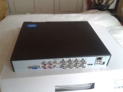 8 CHANNELS AHD DVR INCL.REMOTE AND MOUSE