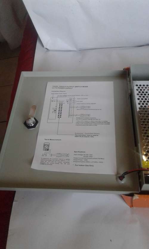 12 VDC 9 OUTPUT SWITCH MODE CCTV POWER SUPPLY