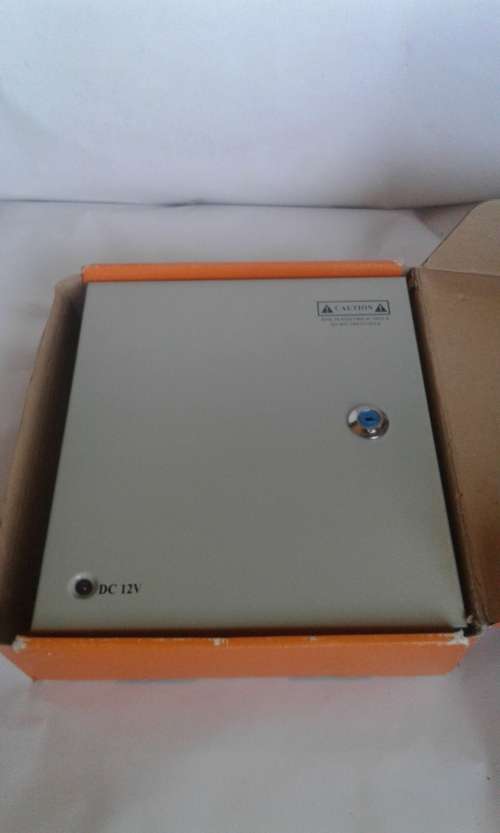 12 VDC 9 OUTPUT SWITCH MODE CCTV POWER SUPPLY