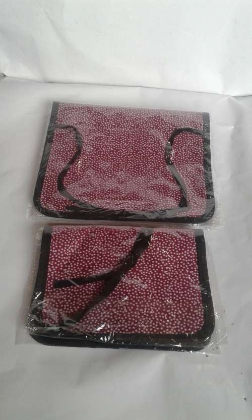 SET OF 2 COTTON CUSHIONED BAGS(1 FOR CROCHET HOOKS TAKES 7,AND OTHER FOR KNITTING, 8 PAIRS)