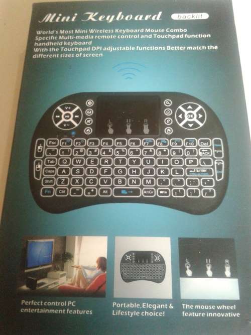 WORLDS MINI WIRELESS KEYBOARD &MOUSE COMBO (MULTIMEDIA REMOTE CONTROL &TOUCHPAD FUNCTION )