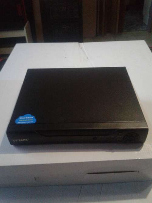 8 CHANNELS DVR INCL.POWER ,REMOTE AND MOUSE