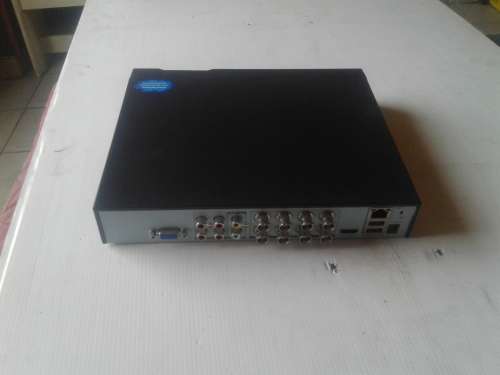 8 CHANNELS AHD DVR INCL.POWER REMOTE AND MOUSE