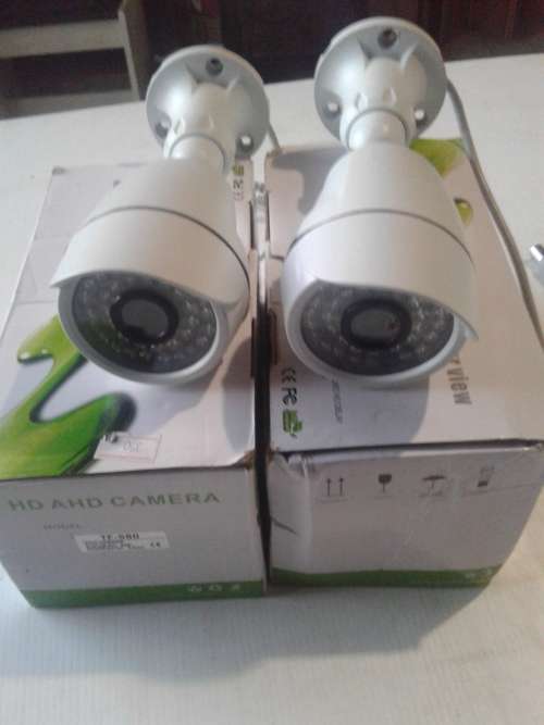 2 X AHD ,3MP COLOR CAMERAS,ONE BID