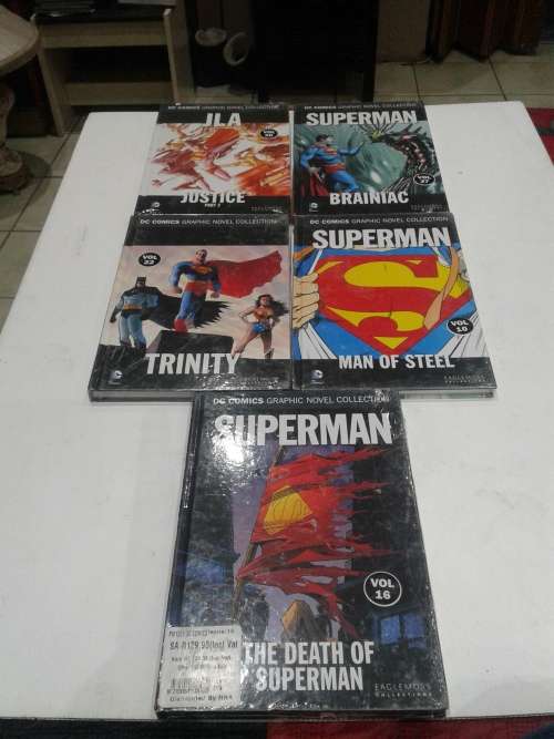 5 X DC GRAPHIC NOVEL HARDCOVER COMICS  (TO CHOOSE OR TAKE ALL )
