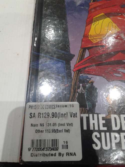 5 X DC GRAPHIC NOVEL HARDCOVER COMICS  (TO CHOOSE OR TAKE ALL )