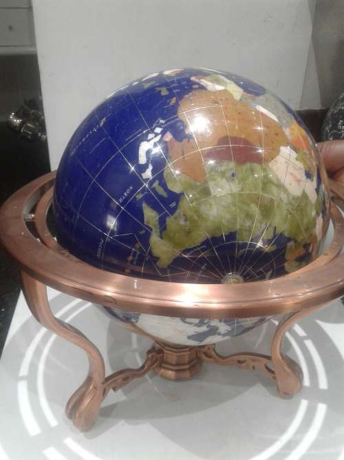 COLLECTORS WORLD GLOBE,LARGE (50 CM IN HEIGHT  AND 1,4 M IN DIAMETER )