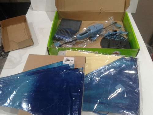 AIR ELVIS REMOTE CONTROLLED FLYING CLOWN FISH