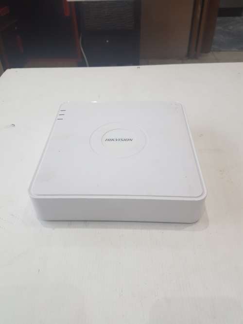 8 CHANNELS HIGH PERFORMANCE DVR INCL.POWER SUPPLY