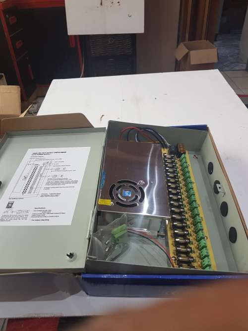 12 VDC  18 OUTPUT SWITCH MODE CCTV POWER SUPPLY