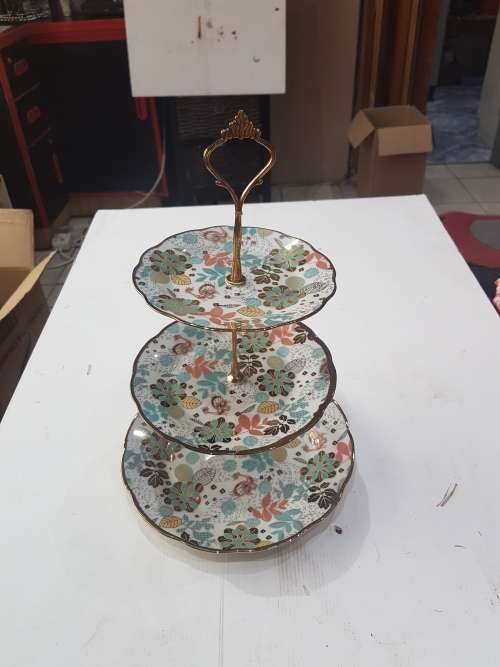 3 LAYER PORCELAIN SERVER