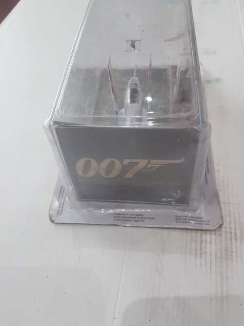 HIGHLY DETAILED BOND OO7 ACROSTAR (OCTOPUSSY)DIE CAST
