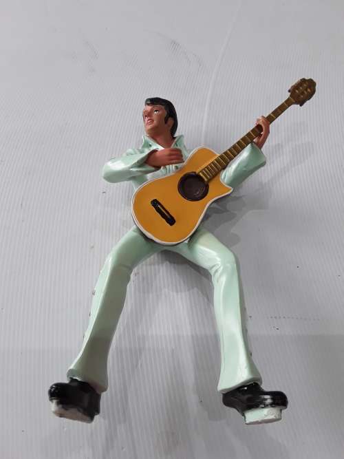 ELVIS PRESLEY FIGURE