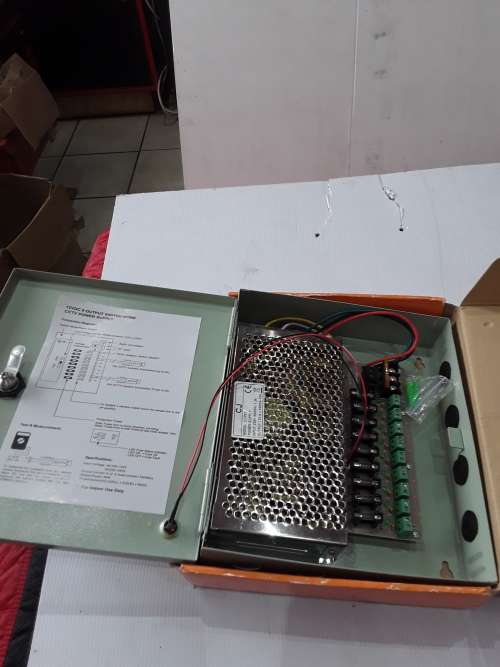 12 VDC 9 OUTPUT SWITCH MODE CCTV POWER SUPPLY