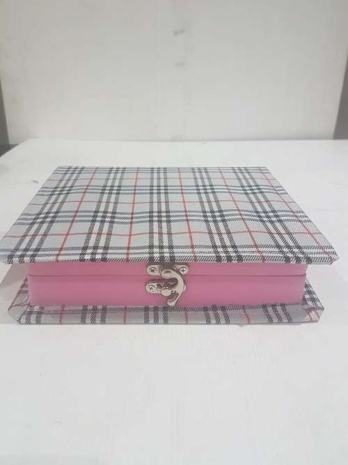 3 IN ONE EPILATOR AND SHAVER SET IN LOVELY CASE