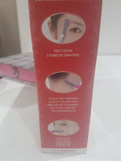 3 IN ONE EPILATOR AND SHAVER SET IN LOVELY CASE