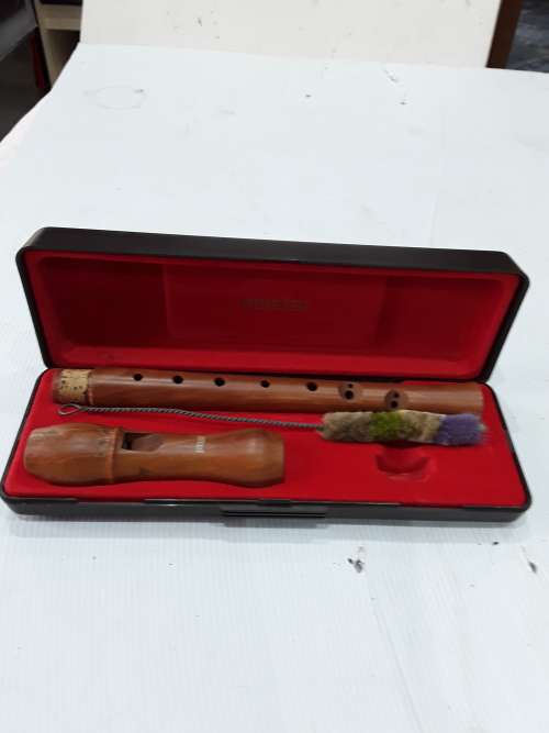 HOHNER 9532 PEARWOOD CONCERT(GERMANY)IN ORIGINAL CASE