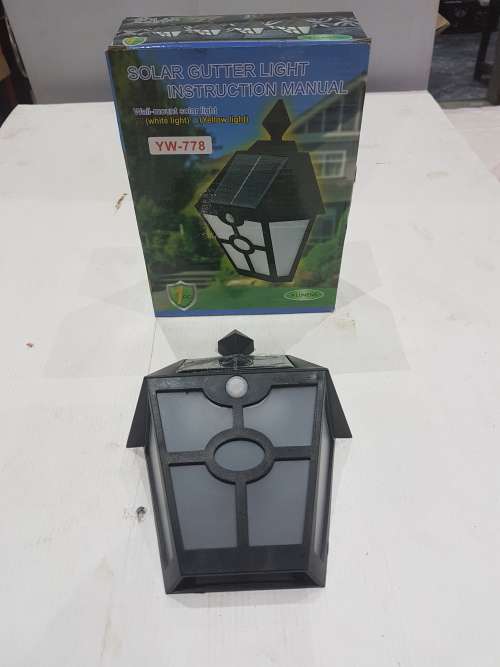 WALL MOUNT SOLAR LIGHT
