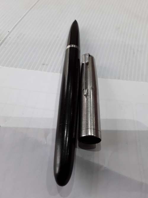 COLLECTORS PARKER FOUNTAIN PEN