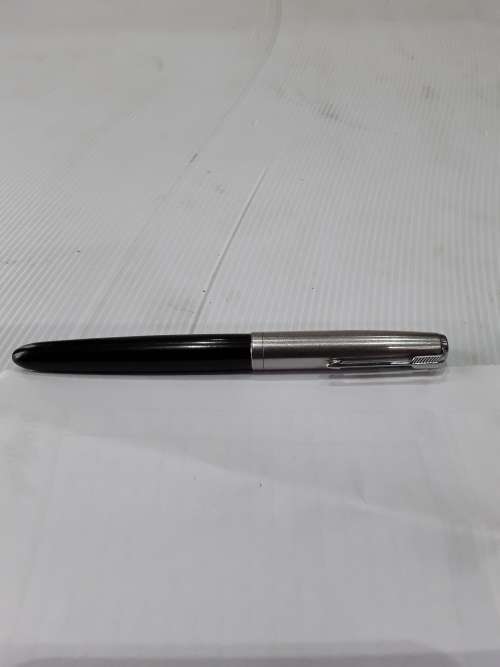 COLLECTORS PARKER FOUNTAIN PEN