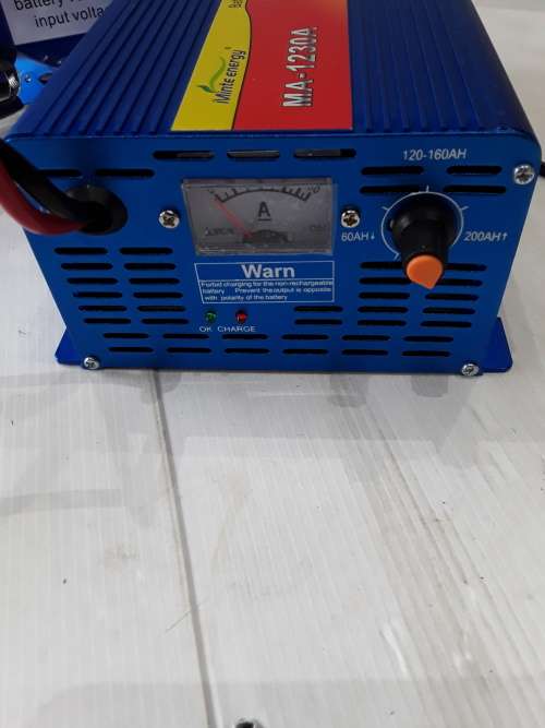 4 PHASE SMART BATTERY CHARGER(30A)