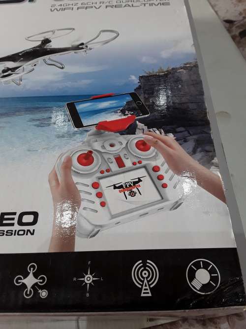 6 CHANNEL R/C WIFI QUADCOPTER(CAMERA INCLUDED)