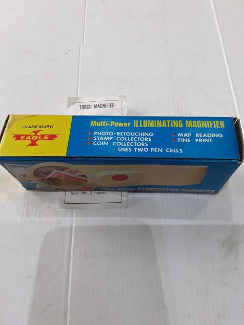 VINTAGE MULTI-POWER ILLUMINATING MAGNIFIER