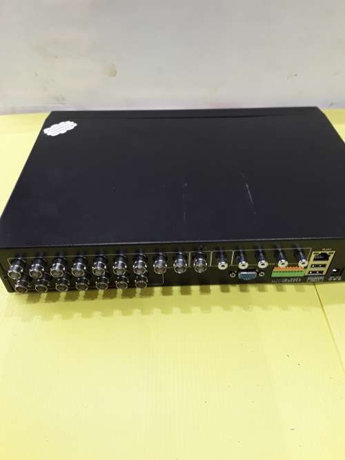 16 CHANNELS DVR INCL.POWER SUPPLY, REMOTE  & MOUSE( MOBILE PHONE VIEWING)