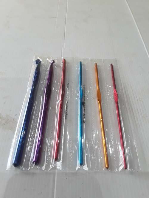 SET OF 6 METAL CROCHET HOOKS(3.00mm To 8.00mm)