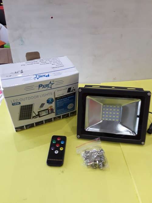10W OUTDOOR REMOTE CONTROL SOLAR LIGHT