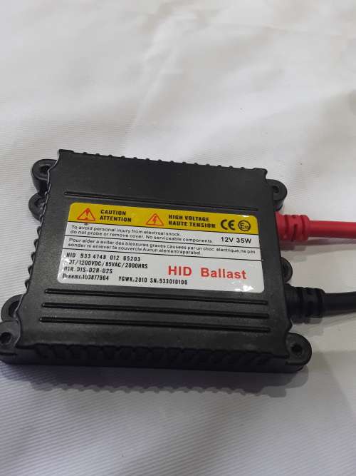 HID XENON LIGHTS(2500 HOURS LIFE SPAN)H4-3