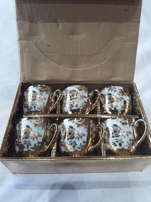 SET OF 6 PORCELAIN  ROSE PATTERN (GOLD & WHITE)MINI TEA CUPS,50ml