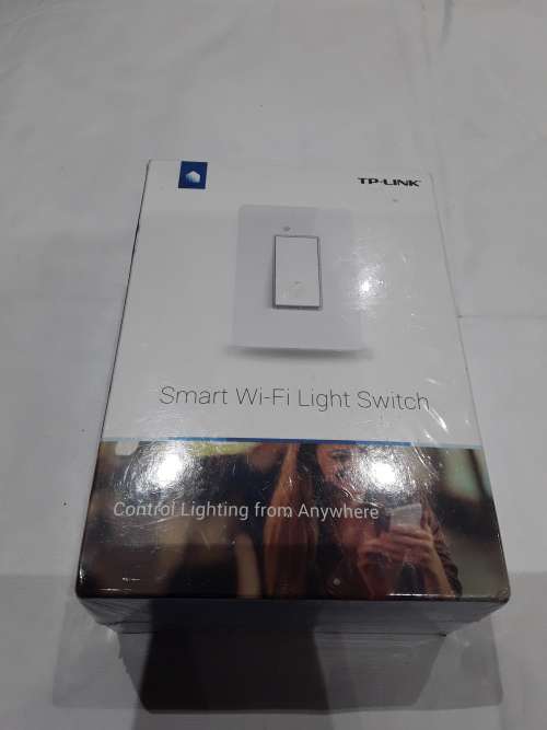 SMART WIFI LIGHT SWITCH (CONTROL LIGHTING FROM ANYWHERE)REMOTE,SCHEDULE, AWAY MODE-VOICE COMMAND