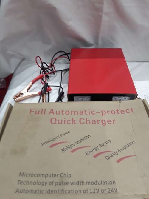 FULL AUTOMATIC-PROTECT QUICK CHARGER