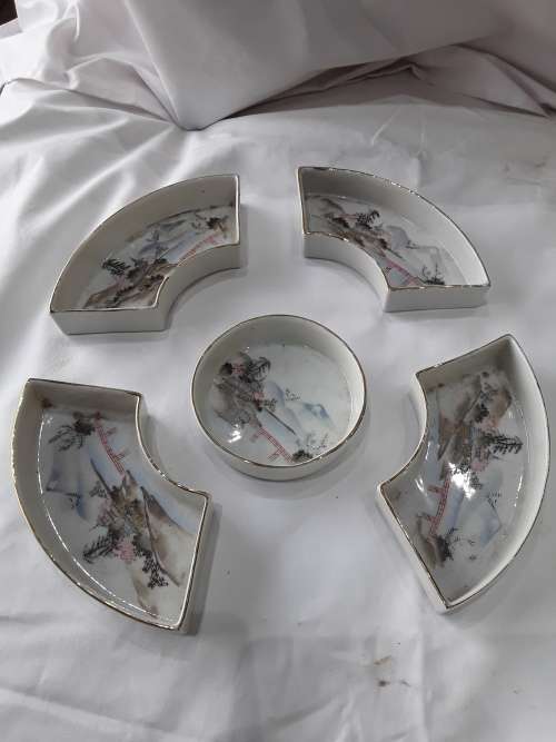 5 PIECE JAPANESE PORCELAIN SERVER IN ORIGINAL BOX (UNUSED)